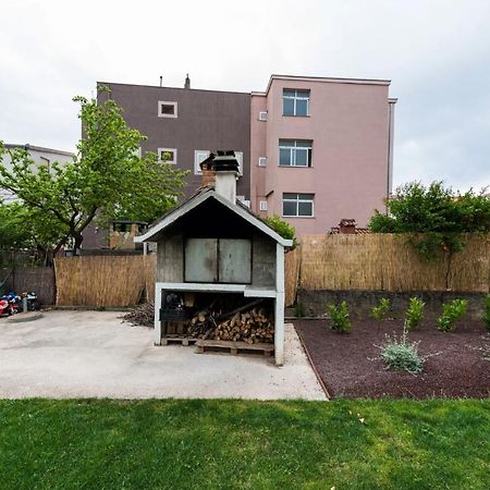 Suit B&R Split Exterior foto
